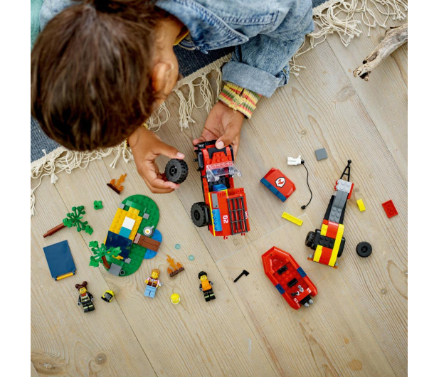 LEGO City 60412 Terenowy wóz strażacki z łodzią ratunkową - 1203367 - zdjęcie 12